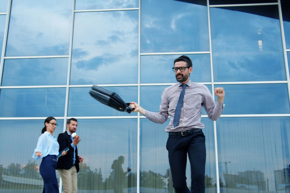 5_bizky_etatczykontrakt